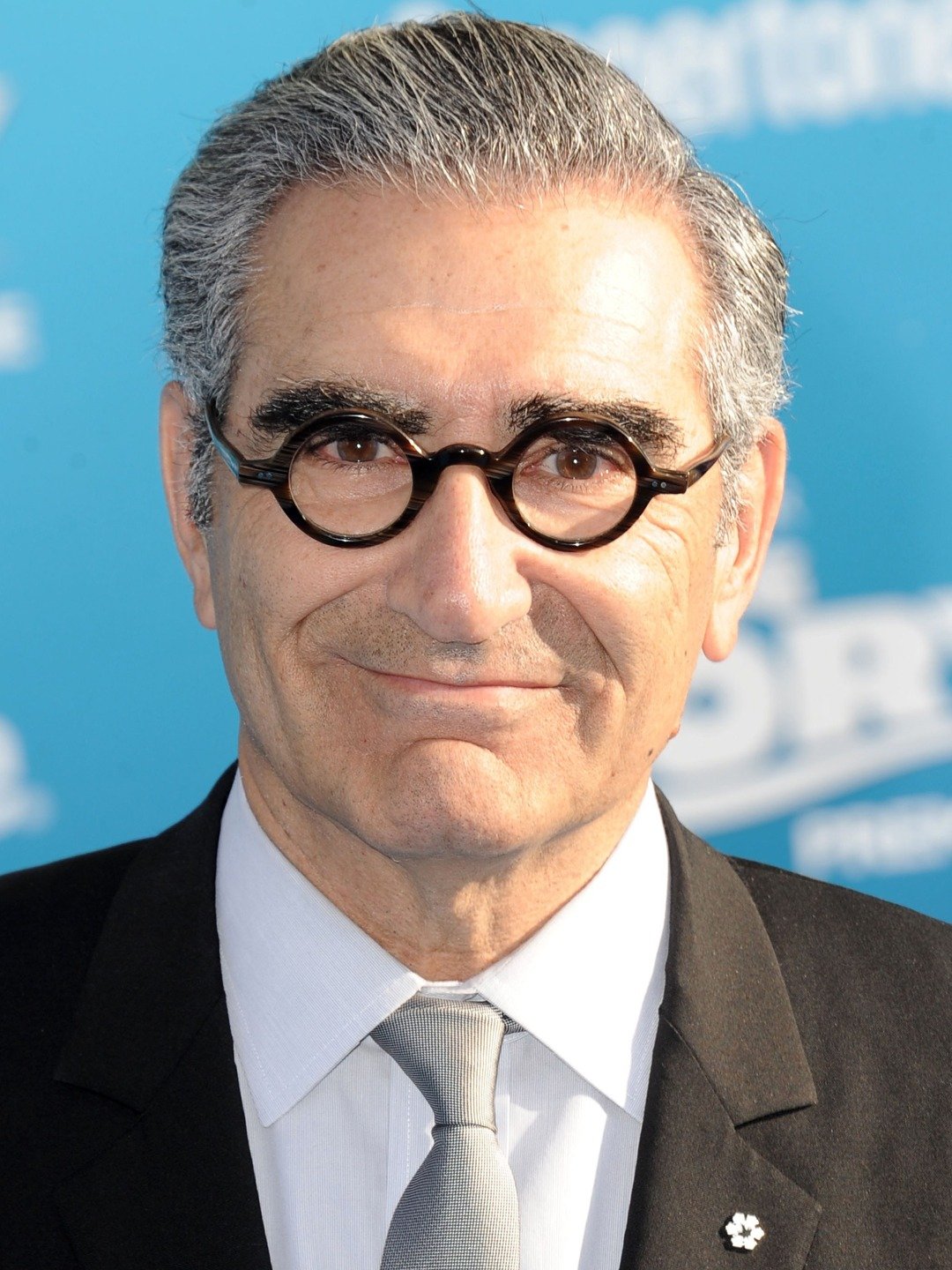 How tall is Eugene Levy?